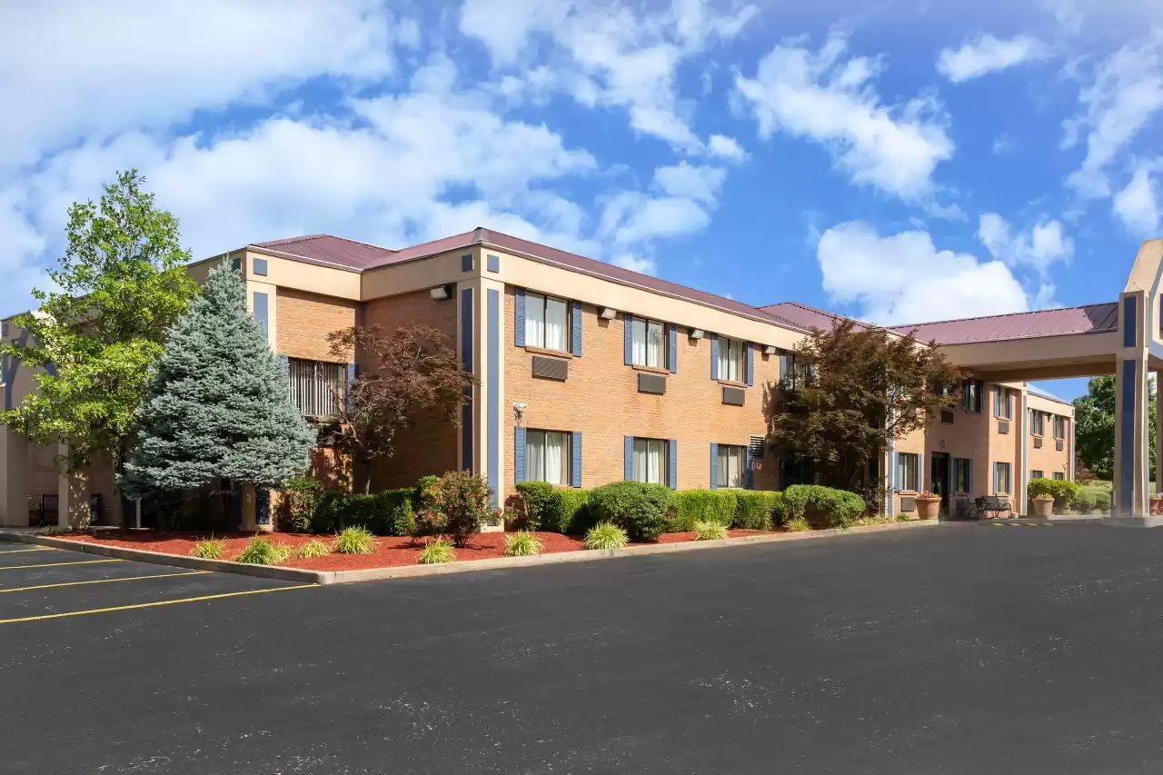 Clarion Pointe Harrodsburg-Danville Exterior foto